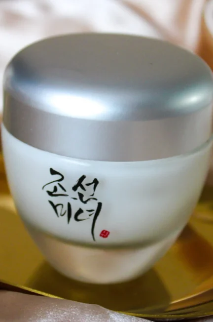 KORIKA Korean Heritage Jeju Mandarin + Vitamin C Premium Illuminating Serum Review si Pareri personale